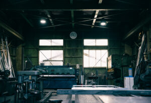 美装金属　町工場　写真